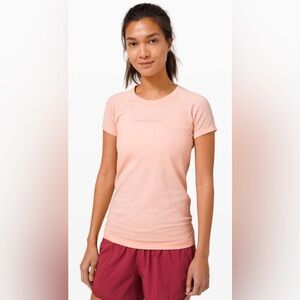 Lululemon - Swiftly Tech Short Sleeve 2.0